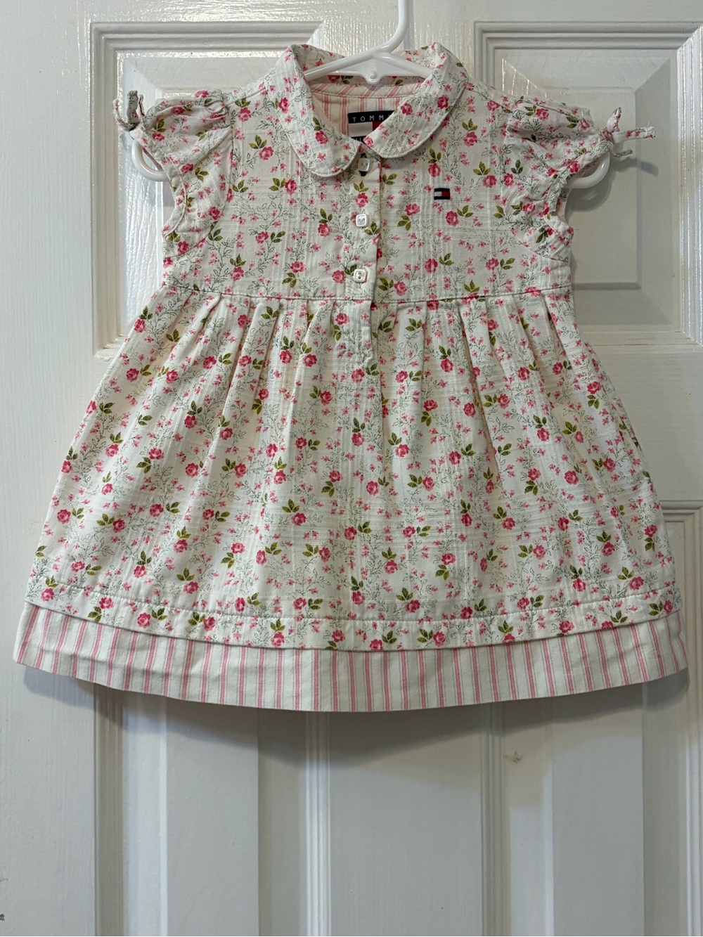 Tommy Hilfiger Beautiful Pink Floral Dress w/Cap Sleeves & Rounded Collar 3-6 M